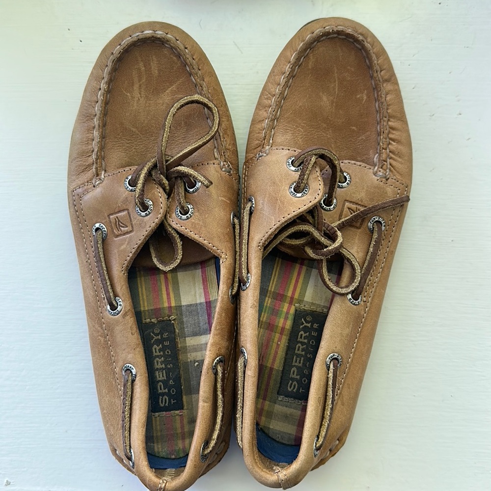 Sperry Boat Shoes Size 7